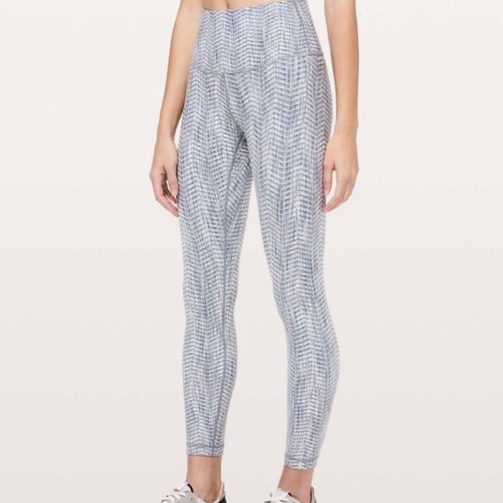 Lululemon Wunder Under HR Tight - Size 6